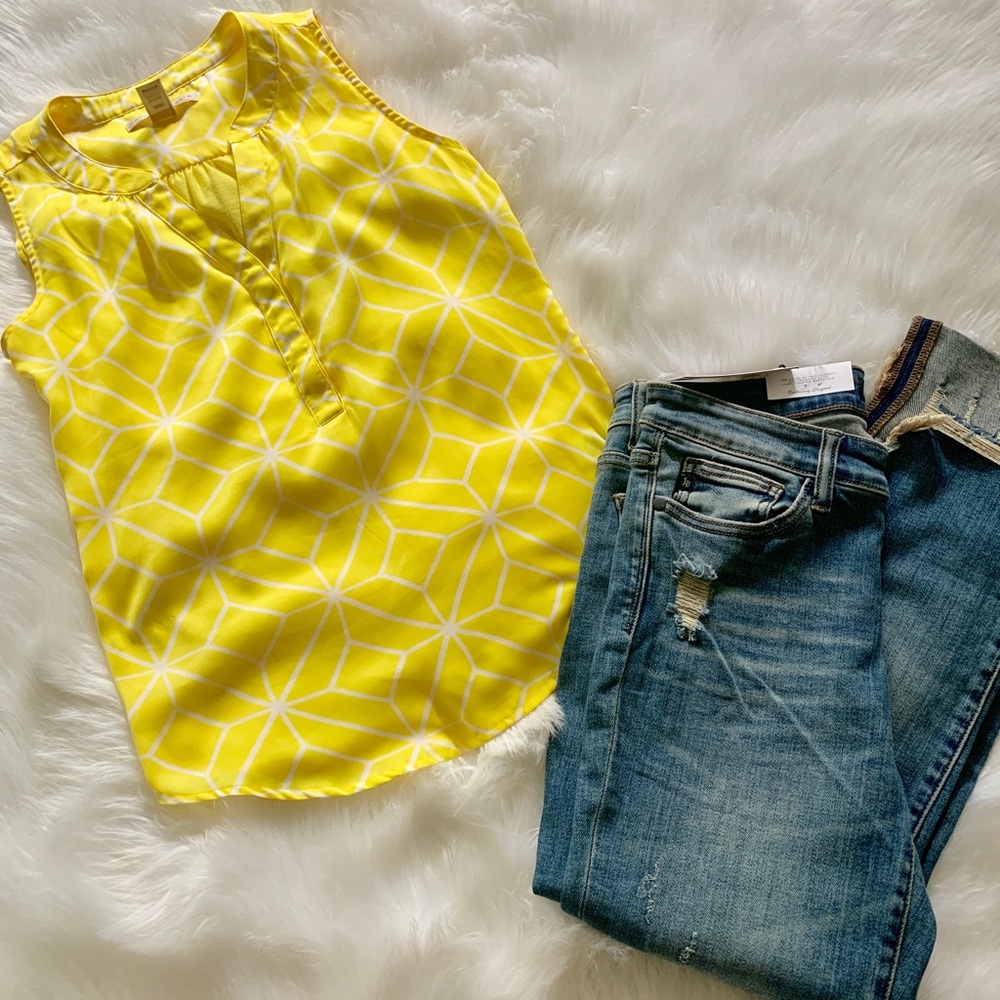 Hanna & Gracie sleeveless Blouse
